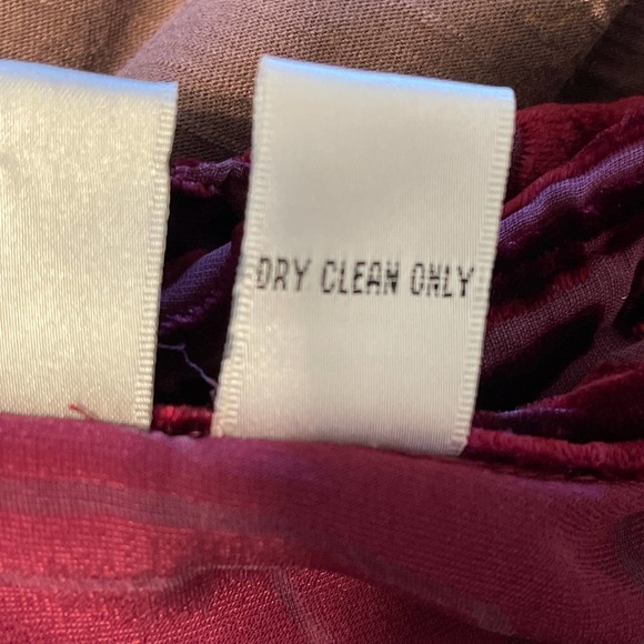 Vintage Chico's Design Red Velvet Button Up Top with Etched Design‎ - Picture 6 of 10